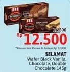 Promo Harga Selamat Wafer Black Vanilla, Chocolate, Double Chocolate 145 gr - Alfamidi