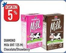 Promo Harga DIAMOND Milk UHT Chocolate, Strawberry 125 ml - Hypermart