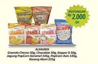 Promo Harga ALFAMIDI Granola Cheese, Chocolate, Kopyor Delight 50 g/ Popcorn Karamel, Asin 145 g/ Kacang Atom 225 g  - Alfamidi