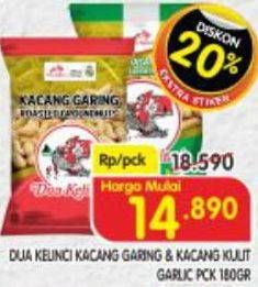 Promo Harga DUA KELINCI Kacang Garing Original, Rasa Bawang 180 gr - Superindo