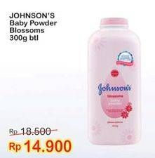 Promo Harga JOHNSONS Baby Powder Blossom 300 gr - Indomaret