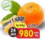 Promo Harga Jeruk Mandarin Ponkam Medium per 100 gr - Superindo