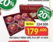 Promo Harga Naturally Fresh Apel Fuji  - Superindo