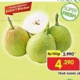 Promo Harga Pear Xiang Lie per 100 gr - Superindo