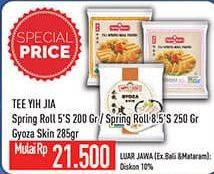 Promo Harga TEE YIH JIA Spring Roll 5s/ 8s/ Gyoza Skin 285gr  - Hypermart