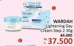 Promo Harga WARDAH Lightening Day Cream Step 2 30 gr - Alfamidi