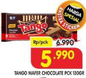 Promo Harga TANGO Long Wafer Chocolate 130 gr - Superindo