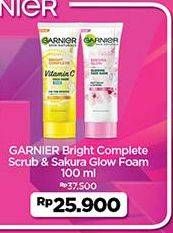 Promo Harga Garnier Bright Complete/Sakura Glow Cleanser  - Indomaret