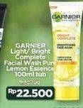 Promo Harga GARNIER Light Complete Brightening Foam 100 ml - Indomaret
