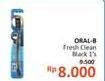 Promo Harga ORAL B Toothbrush Fresh Clean 1 pcs - Alfamidi