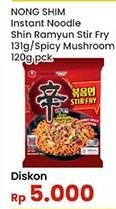 Promo Harga Nongshim Noodle Stir Fry, Shin Ramyun Spicy Mushroom 120 gr - Indomaret