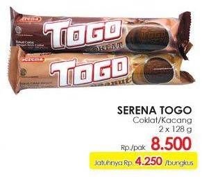 Promo Harga SERENA TOGO Biskuit Cokelat Chocolate, Peanut per 2 pouch 128 gr - Lotte Grosir