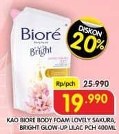 Promo Harga Biore Body Foam Bright Lovely Sakura Scent, Glow-Up Lilac Scent 400 ml - Superindo