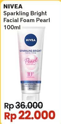 Promo Harga Nivea Facial Foam Sparkling Bright 100 ml - Indomaret