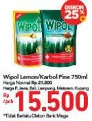 Promo Harga WIPOL Karbol Wangi Lemon, Cemara 780 ml - Carrefour