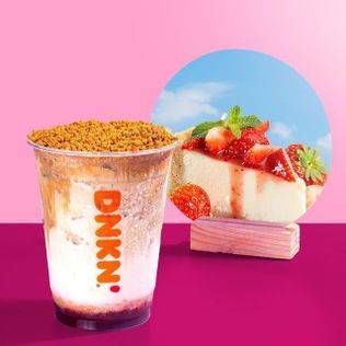 Promo Harga Dunkin Strawberry Cheesecake Iced Latte  - Dunkin Donuts