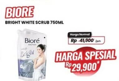 Promo Harga Biore Body Foam Bright White Scrub 750 ml - Carrefour