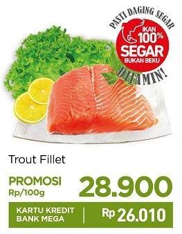 Promo Harga Salmon Fillet Trout per 100 gr - Carrefour