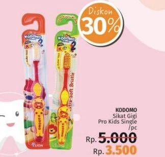 Promo Harga KODOMO Toothbrush  - LotteMart