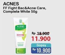 Promo Harga ACNES Facial Wash Fights Bac Acne Cr, Complete White 50 gr - Alfamart
