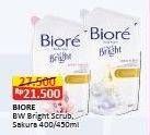Promo Harga Biore Body Foam Bright Lovely Sakura Scent, White Scrub 450 ml - Alfamart
