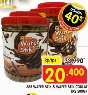 Promo Harga 365 Wafer Stik Regular, Coklat 500 gr - Superindo