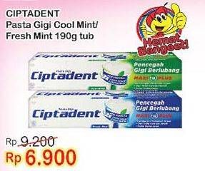 Promo Harga CIPTADENT Pasta Gigi Maxi 12 Plus Cool Mint, Fresh Mint 190 gr - Indomaret