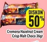 Promo Harga Cremona Hazelnut Cream Crisp Malt Chocolate Wafer T4 Square 36 gr - Hypermart