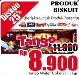 Promo Harga TANGO Wafer Chocolate 176 gr - Giant
