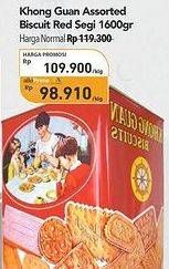 Promo Harga Khong Guan Assorted Biscuit Red Persegi 1600 gr - Carrefour