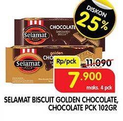 Promo Harga SELAMAT Sandwich Biscuits Golden Chocolate, Chocolate 102 gr - Superindo