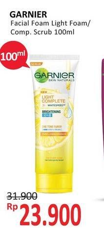 Promo Harga GARNIER Light Complete Facial Foam, Scrub 100 ml - Alfamidi