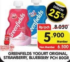 Promo Harga Greenfields Yogurt Squeeze Strawberry, Blueberry 80 gr - Superindo