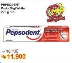 Promo Harga Pepsodent Pasta Gigi Pencegah Gigi Berlubang White 225 gr - Indomaret