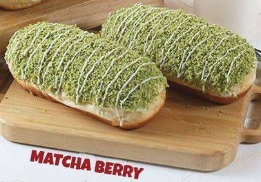 Promo Harga BREADTALK Roti Matcha Berry  - BreadTalk