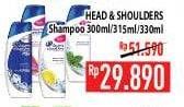 Promo Harga HEAD & SHOULDERS Shampoo 300/315/330ml  - Hypermart