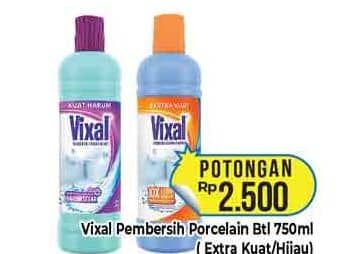 Promo Harga Vixal Pembersih Porselen Blue Extra Kuat, Green Kuat Harum 780 ml - Hypermart