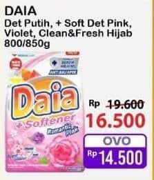 Promo Harga Daia Deterjen Bubuk Clean Fresh Hijab, Putih, + Softener Pink, + Softener Violet 850 gr - Alfamart