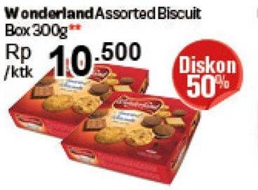Promo Harga WONDERLAND Assorted Biscuits 300 gr - Carrefour