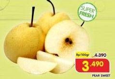 Promo Harga Pear Sweet per 100 gr - Superindo