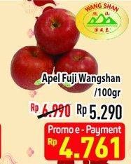 Promo Harga Apel Fuji Wang Shan per 100 gr - Hypermart