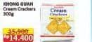Promo Harga Khong Guan Cream Crackers 300 gr - Alfamart