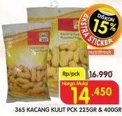 Promo Harga 365 Kacang Kulit  - Superindo