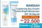 Promo Harga Wardah Lightening Day Cream/Wardah Perfect Bright Moisturizer   - Indomaret