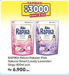 Promo Harga So Klin Rapika Pelicin Pakaian Lavender Splash, Sakura Strawberry 400 ml - Indomaret