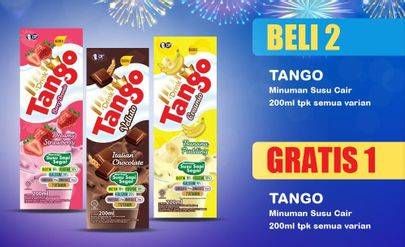 Promo Harga TANGO Susu Sapi Segar Banana Pudding, Dreamy Strawberry, Italian Chocolate 200 ml - Indomaret