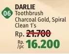 Promo Harga Darlie Toothbrush Charcoal Gold, Spiral Clean  - LotteMart