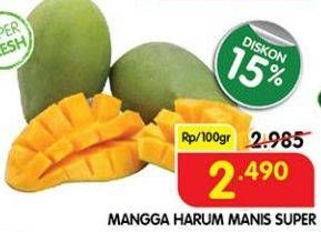 Promo Harga Mangga Harum Manis Super per 100 gr - Superindo