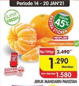 Promo Harga Jeruk Mandarin Pakistan per 100 gr - Superindo