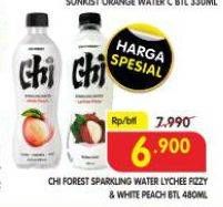 Promo Harga Chi Forest Sparkling Water Lychee Fizzy, White Peach 480 ml - Superindo